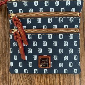 Dooney & Bourke Detroit Tigers crossbody